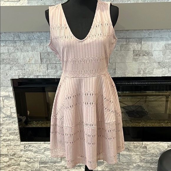 BCBGMaxAzria beige Lace Slipon Dress size medium - Picture 1 of 14